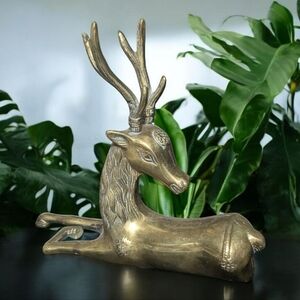 Vintage Brass Resting Deer Great City Traders Figurine